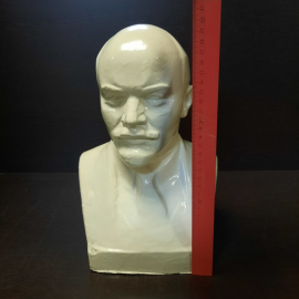 Бюст В.И. Ленина гипсовый, высота 31 см. Состояние на фото.. Картинка 9